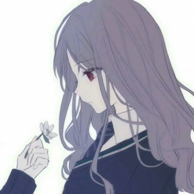 男孩把小区石桌踩翻了压到头